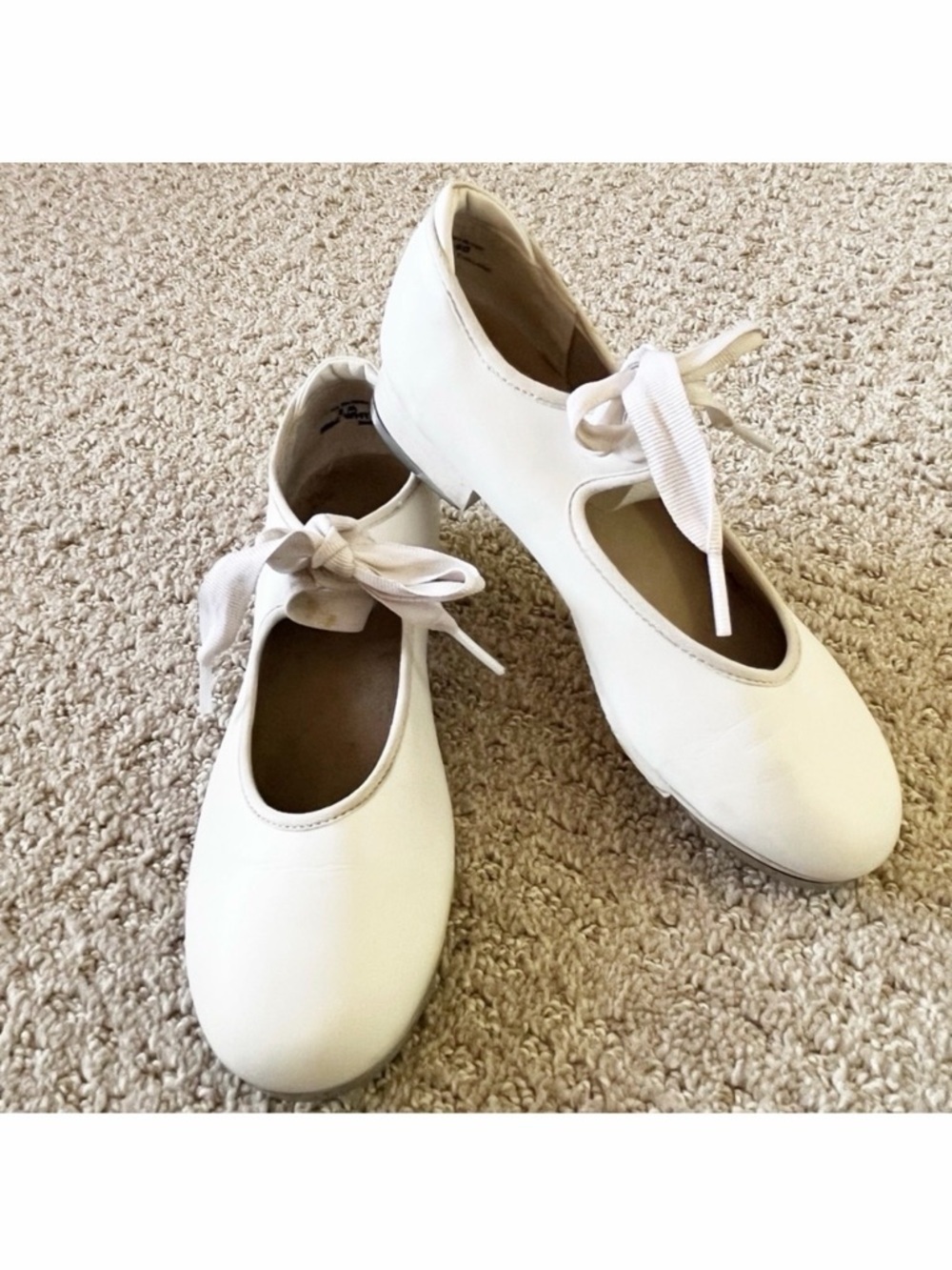 Capezio Girls White Shuffle Tap Shoes #356C Sz 2 Character Child Ribbon Dancer